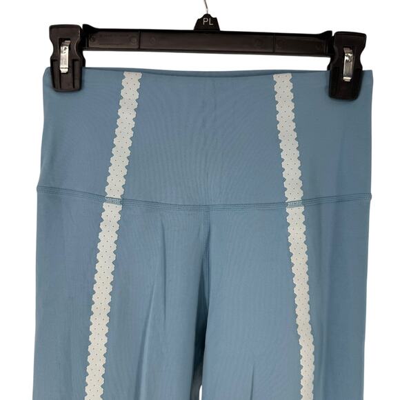 Nike Yoga Luxe Leggings Size S Blue Scalloped Eyelet 7/8 Length High Rise Yogi - Picture 2 of 9